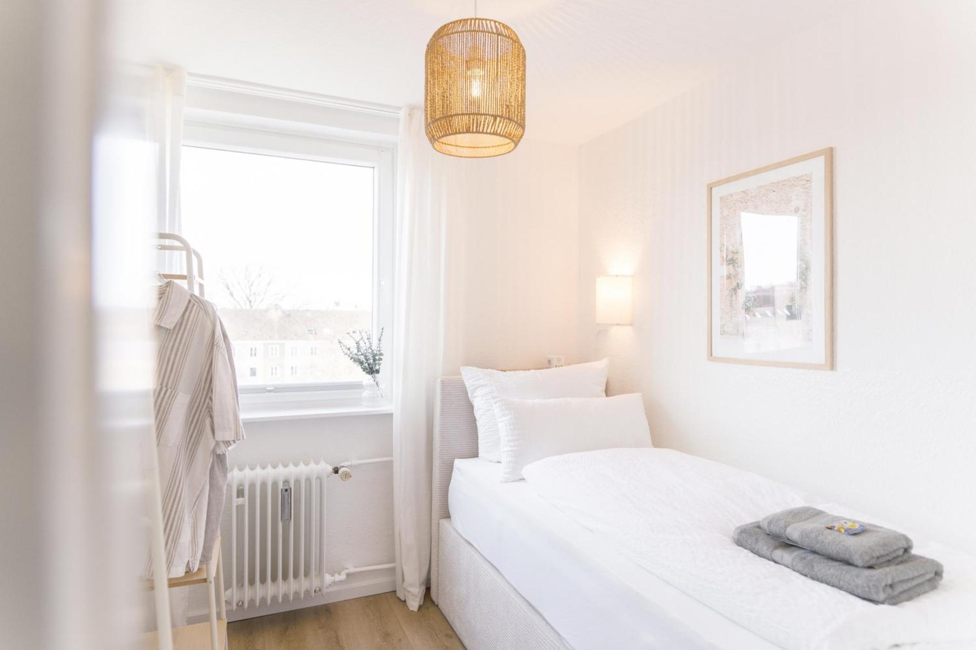 Wolfsburg Innenstadt - Happyhome - Direkt In Der Porschestrasse, 5 Personen & Kind, 3 Zimmer Exterior foto